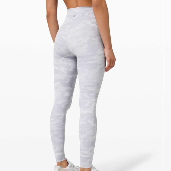 Lululemon Wunder Under Tights - Picture 2 of 7